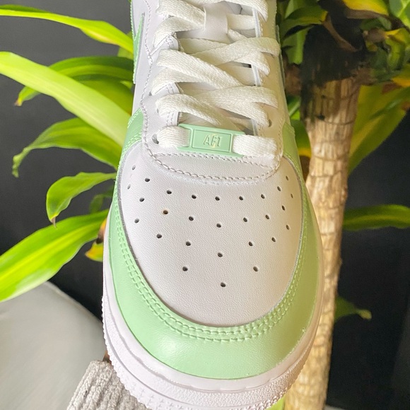 Nike Mids Rare Green Custom Air Force 1 - Picture 3 of 3